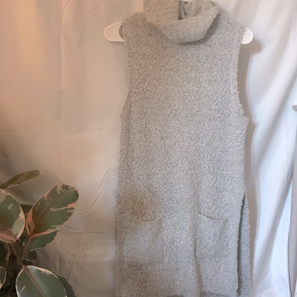 Snuggly grey turtleneck tunic